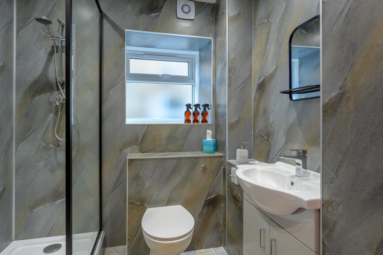 Anastasia'S Secret! Cupar Swiss Alpine Style Apartment Buitenkant foto