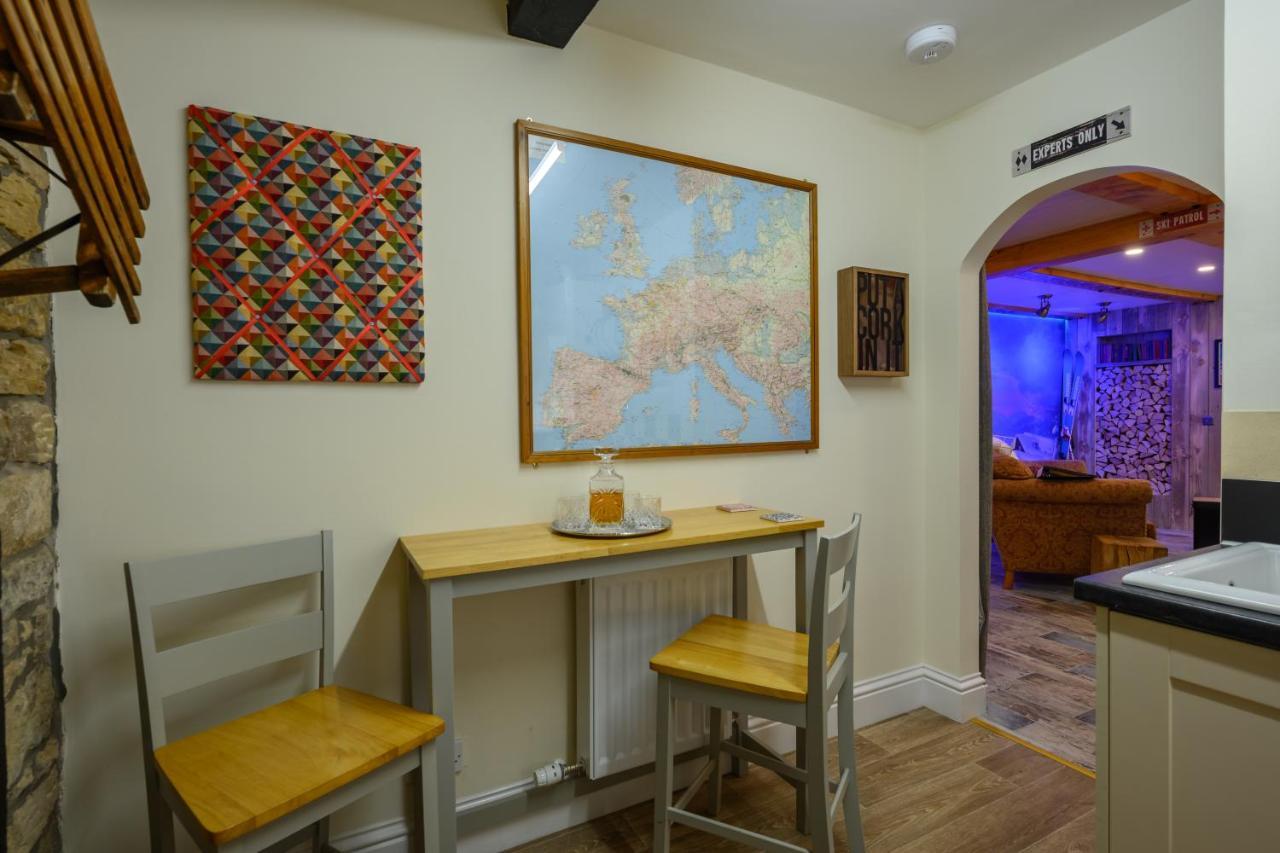 Anastasia'S Secret! Cupar Swiss Alpine Style Apartment Buitenkant foto